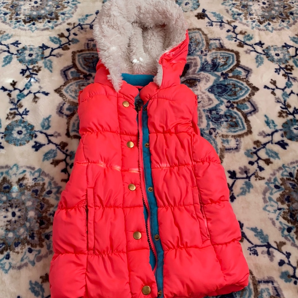 Short- sleeved puffer jacket for girls - sizeM 7/8
